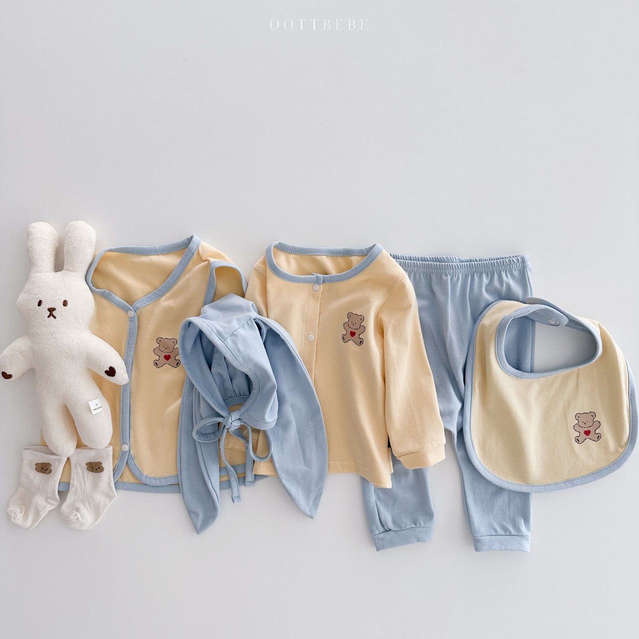 [PRE-ORDER] Sweet Modal Bunny Bonnet