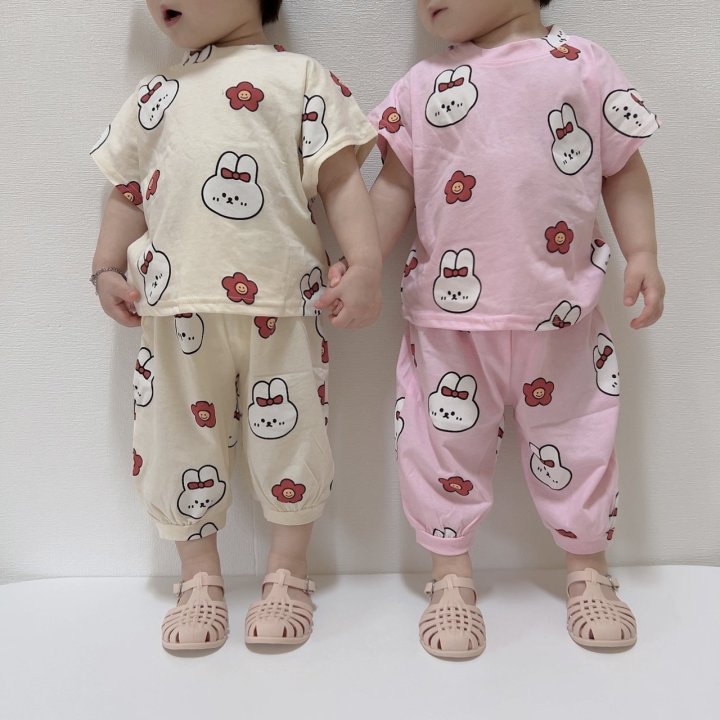 [PRE-ORDER] Rabbit Top Bottom Set