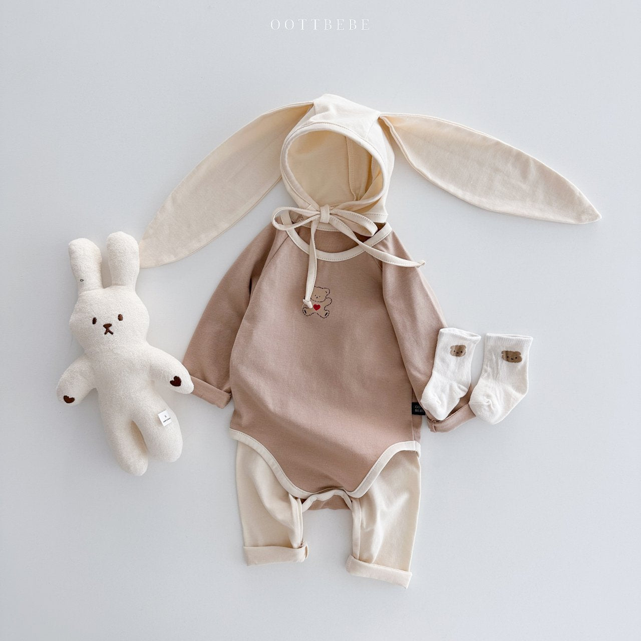 [PRE-ORDER] Sweet Modal Bunny Bonnet
