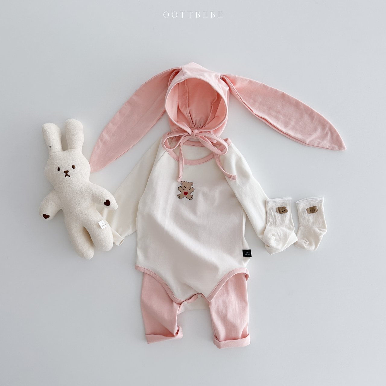 [PRE-ORDER] Sweet Modal Bunny Bonnet