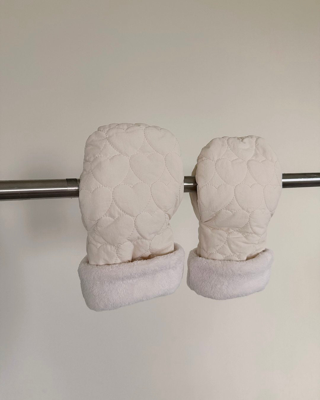 [PRE-ORDER] Heart Stroller Warmer