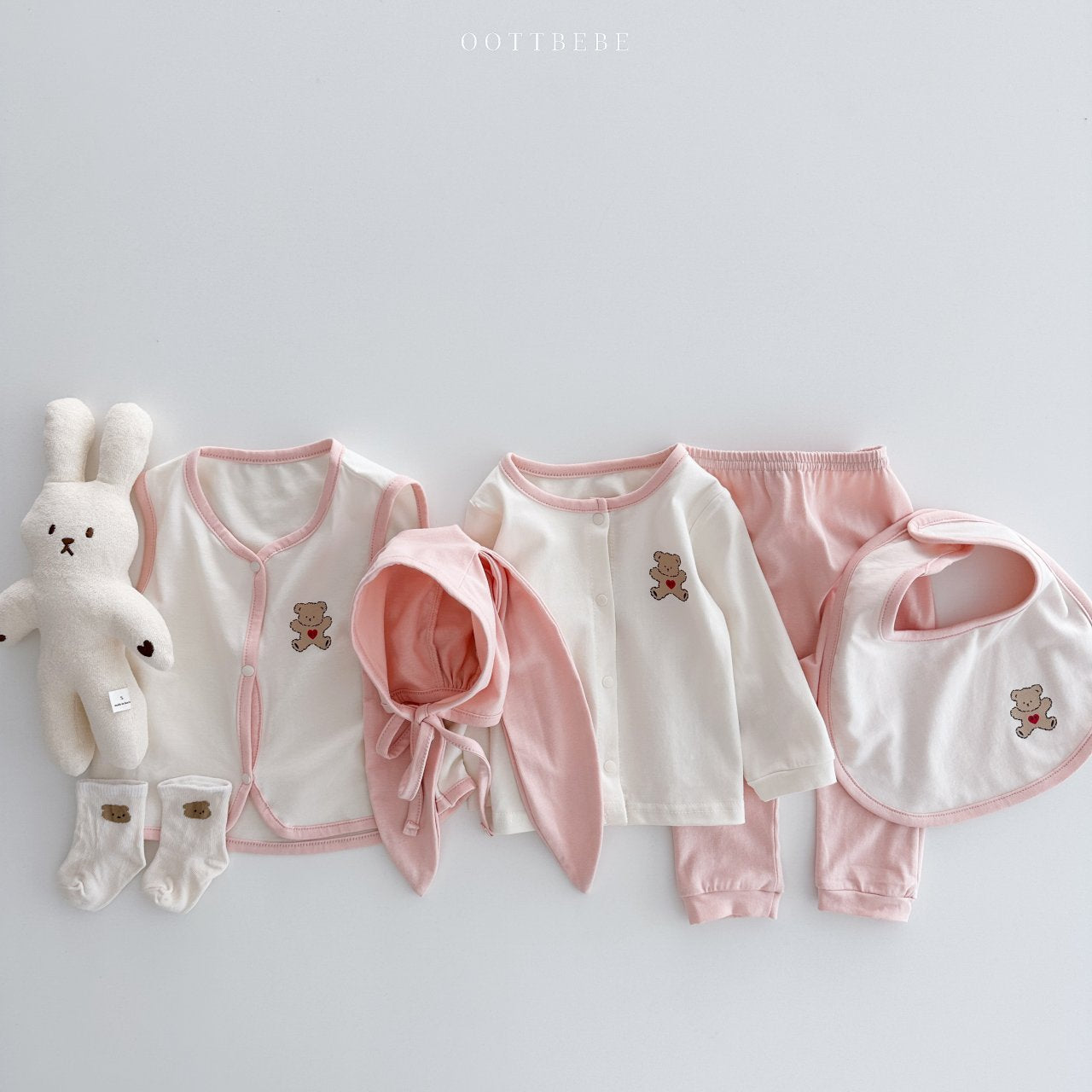 [PRE-ORDER] Sweet Modal Reversible Bib