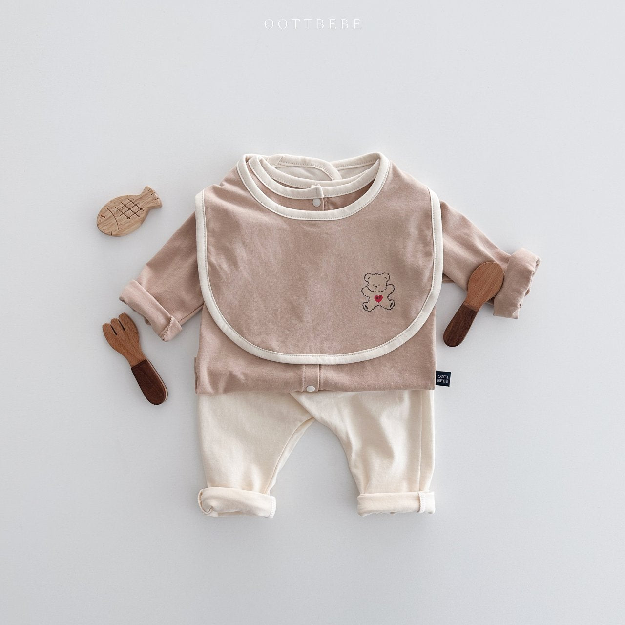 [PRE-ORDER] Sweet Modal Reversible Bib