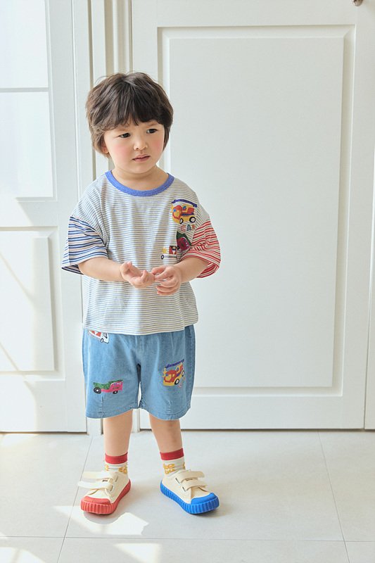 [PRE-ORDER] Car Bear Stripe T-Shirts