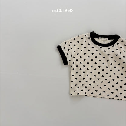 [PRE-ORDER] Heart Dot T-Shirts