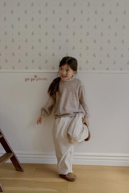 [PRE-ORDER] Pom Pom Knit Sweatshirts