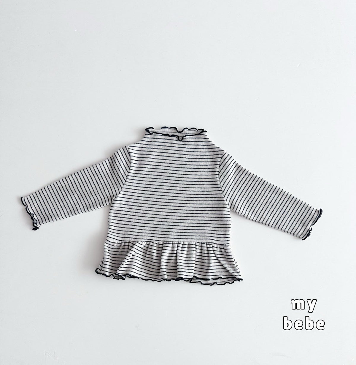 [PRE-ORDER] Ruffle Turtleneck T-Shirts