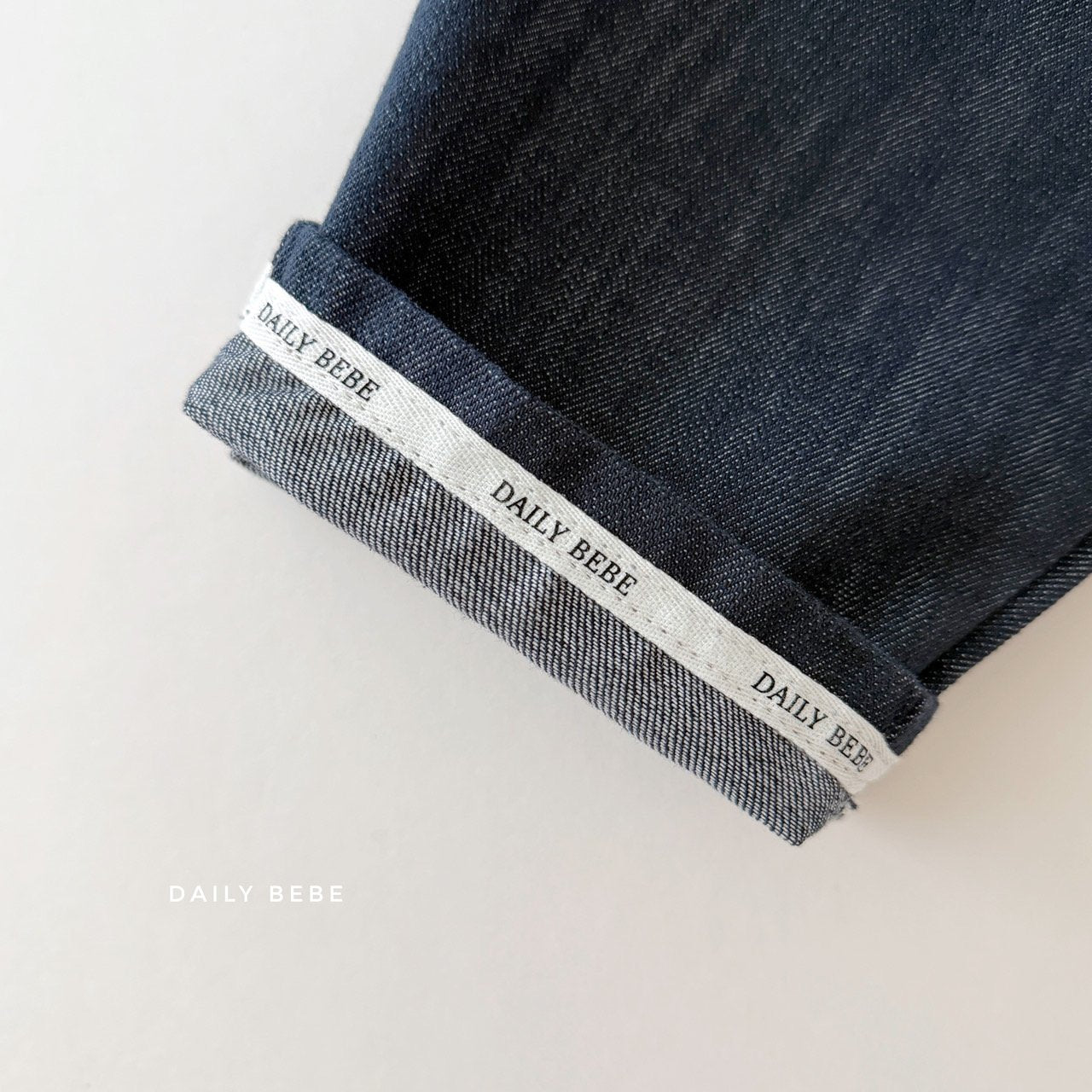 [PRE-ORDER] Roll-Up Denim Pants