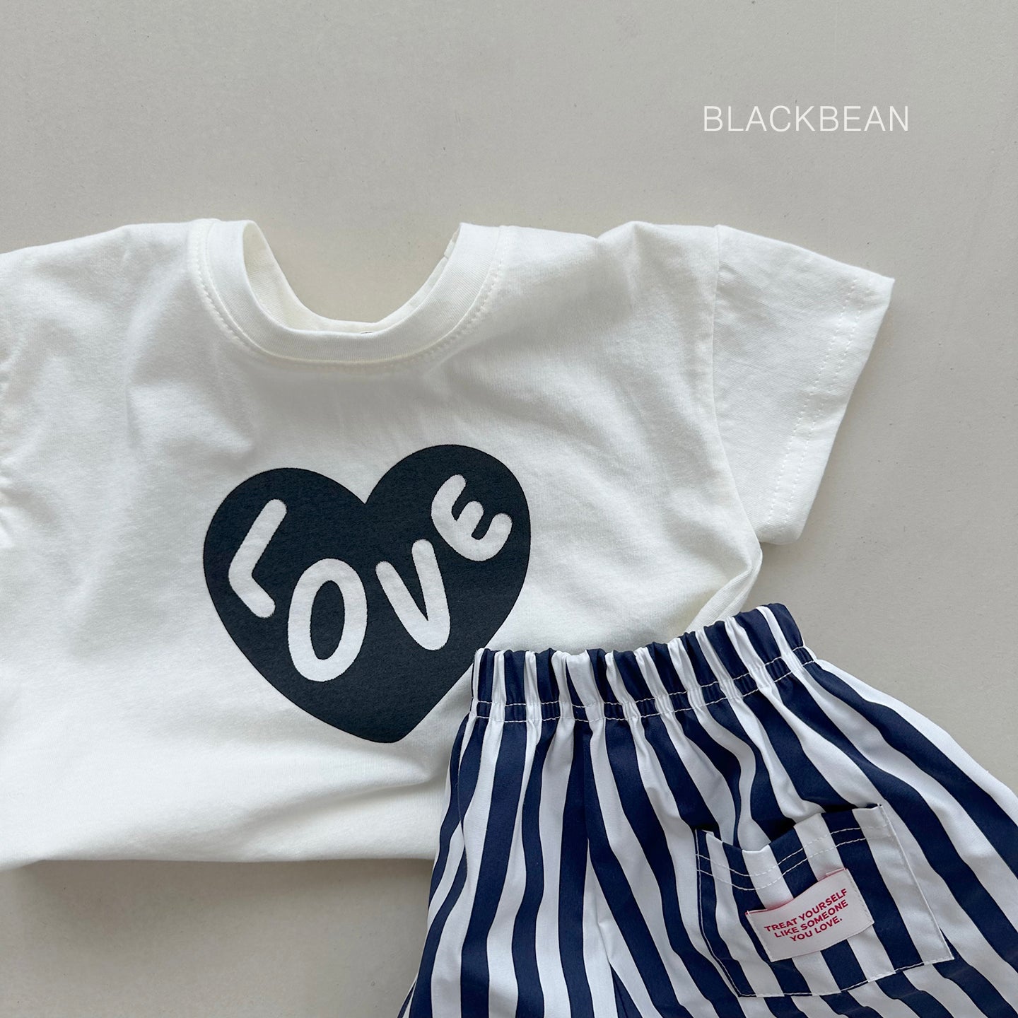 [PRE-ORDER] Heart T-Shirts