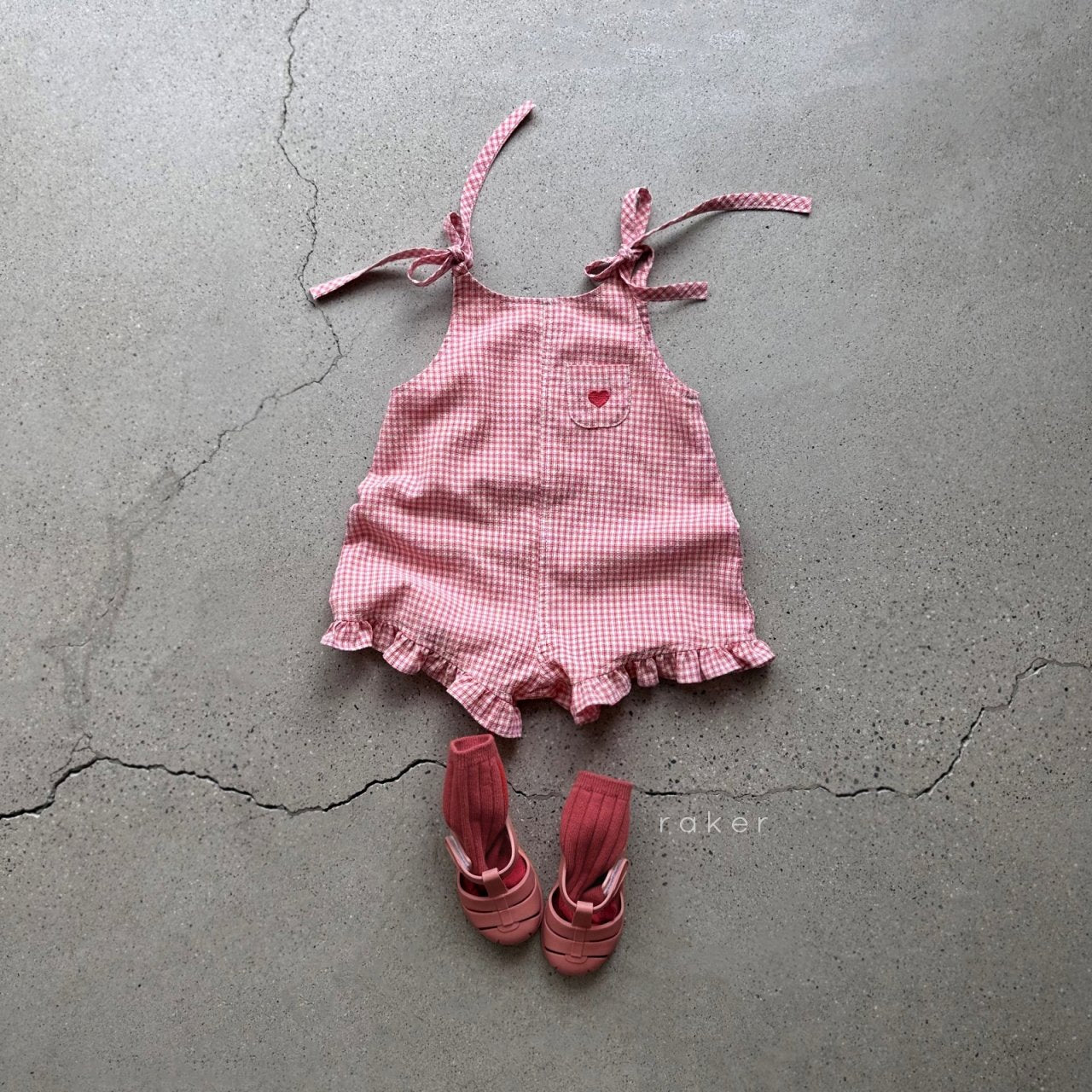[PRE-ORDER] Heart Embroidery Overalls