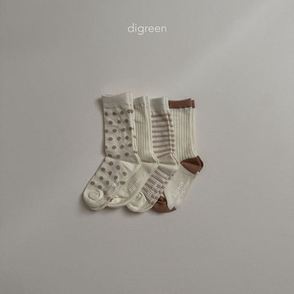 Together Cream Sock Set