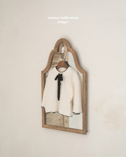 [PRE-ORDER] Latte Sweatshirts