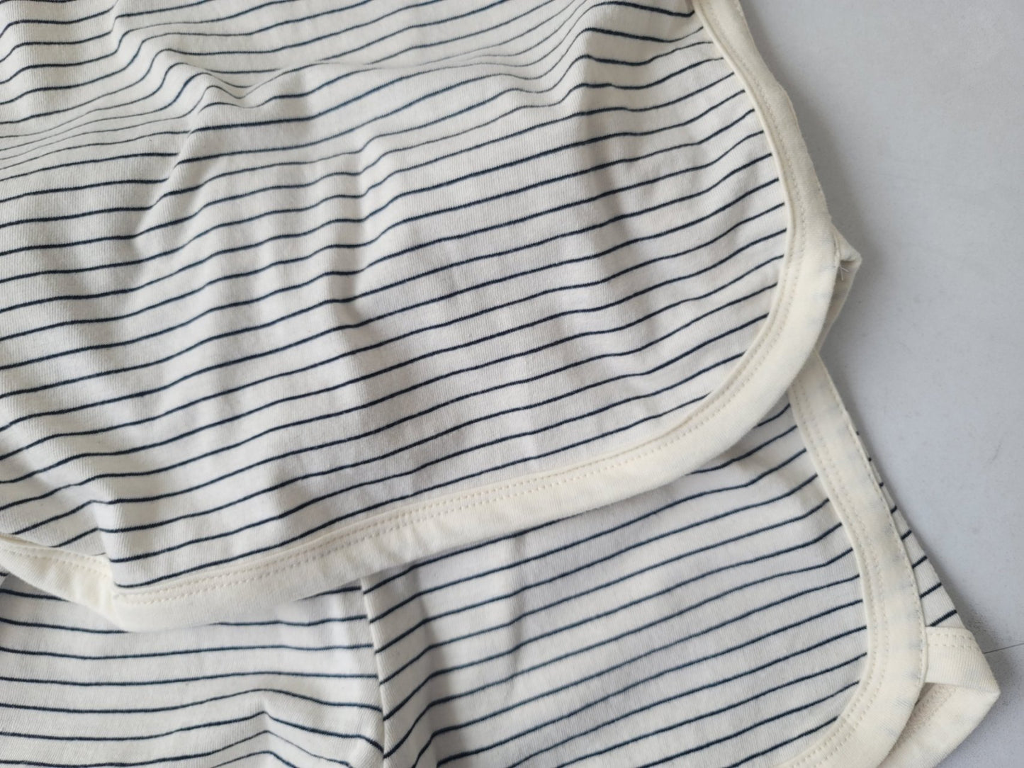 [PRE-ORDER] Simple Heart Top Bottom Set