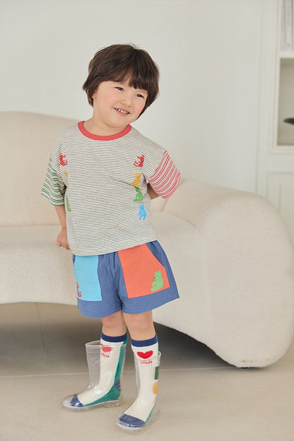 [PRE-ORDER] Car Bear Stripe T-Shirts