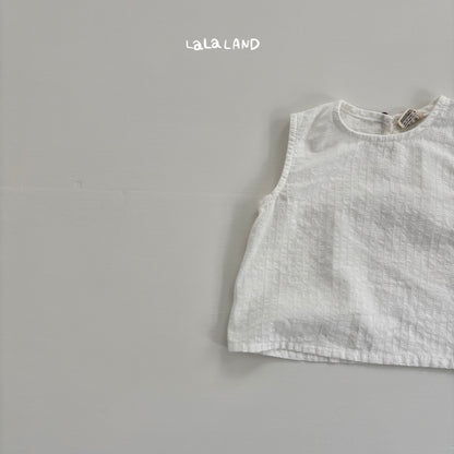 [PRE-ORDER] A Baby Blouse