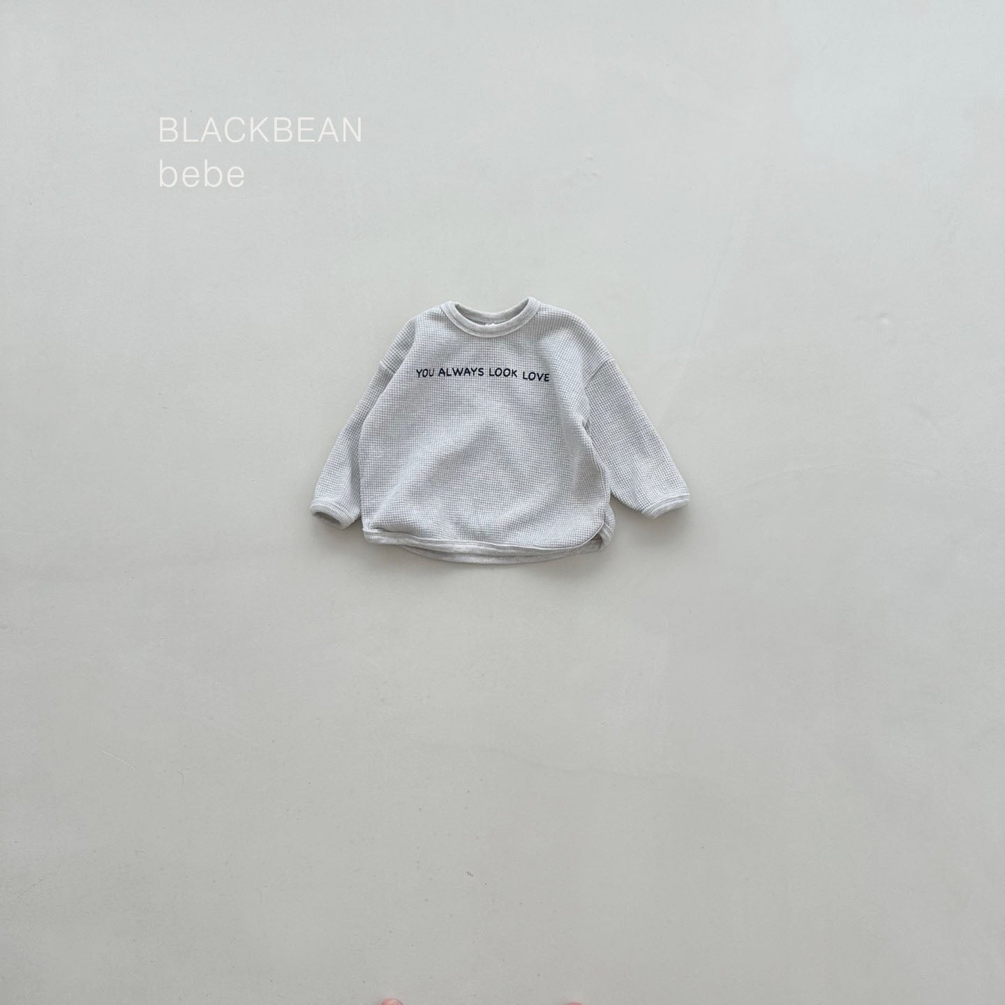 [PRE-ORDER] Looking Baby T-Shirts