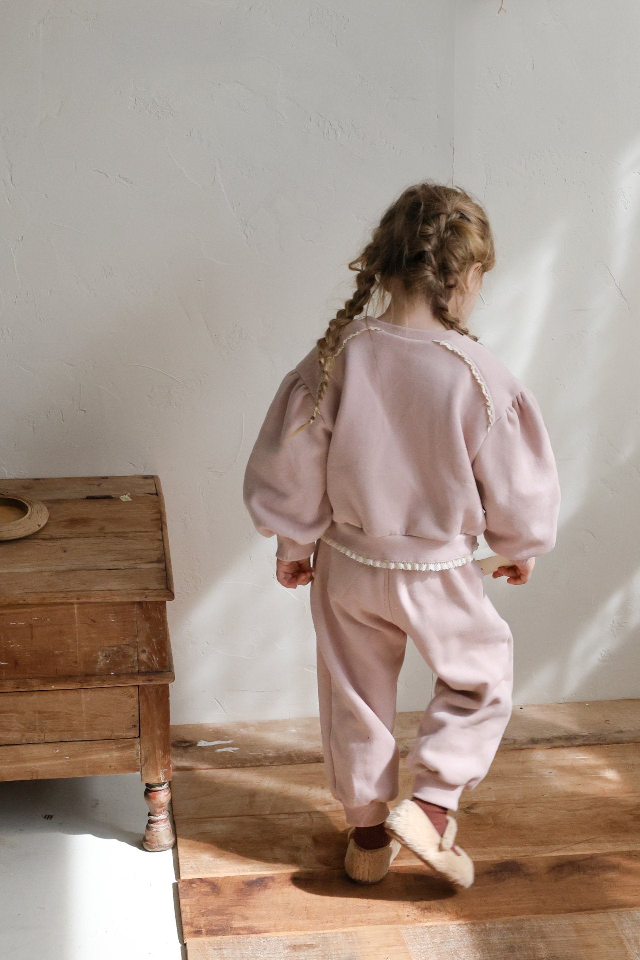 [PRE-ORDER] Rose Sweatshirts