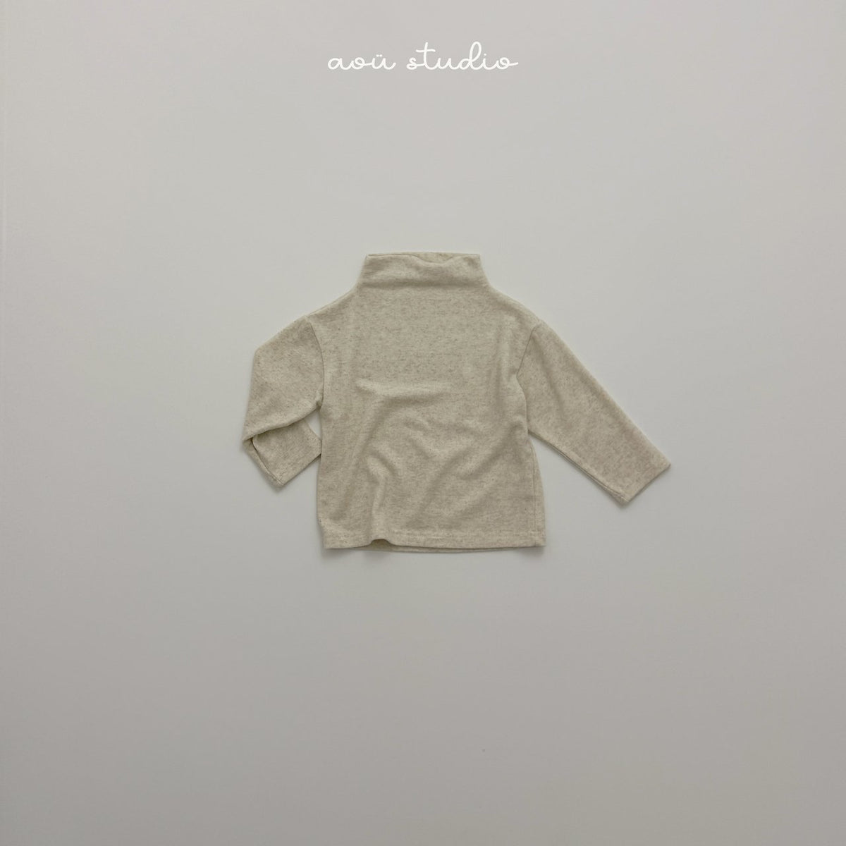 [PRE-ORDER] Who U Turtleneck T-Shirts