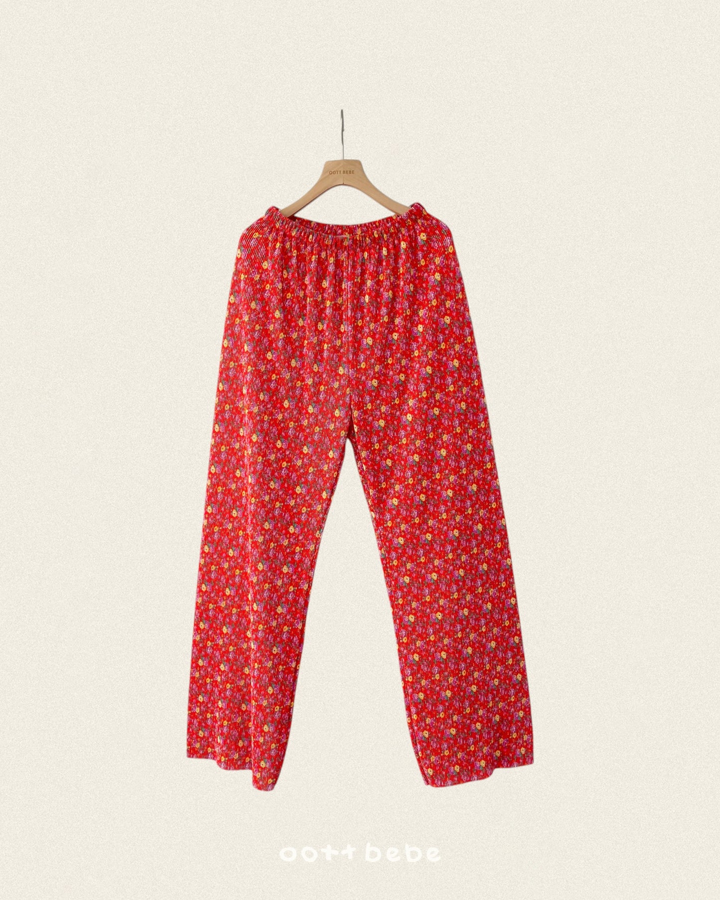 [PRE-ORDER] Flower Pleats Mom Pants