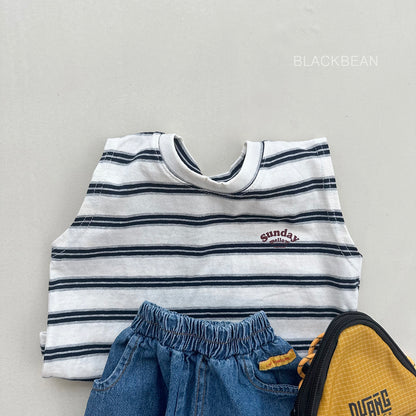 [PRE-ORDER] Sunday T-Shirts