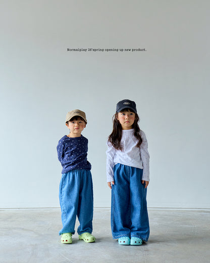 [PRE-ORDER] Eyelet Floral T-Shirts