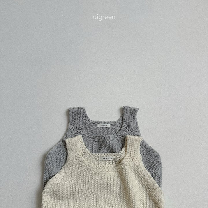[PRE-ORDER] Button Sweater Vest