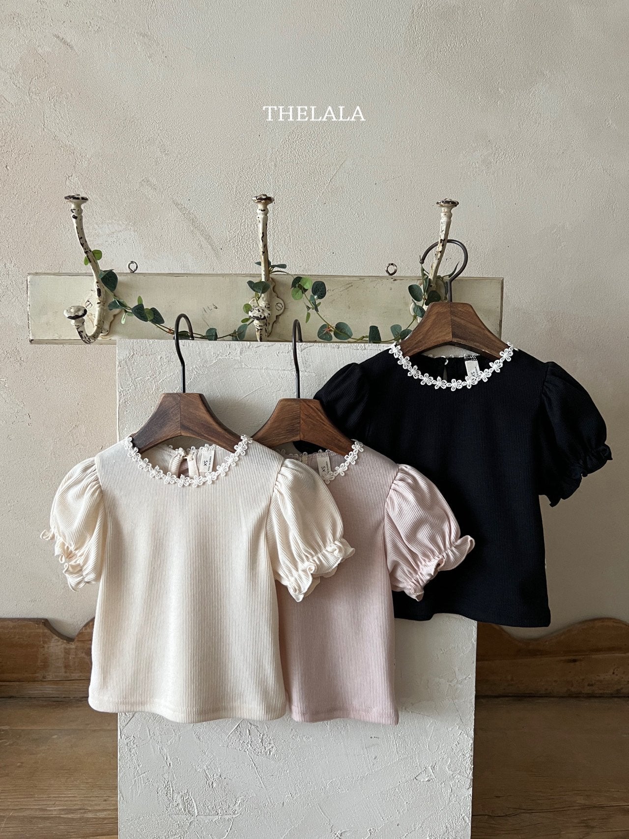 [PRE-ORDER] Lala T-Shirts