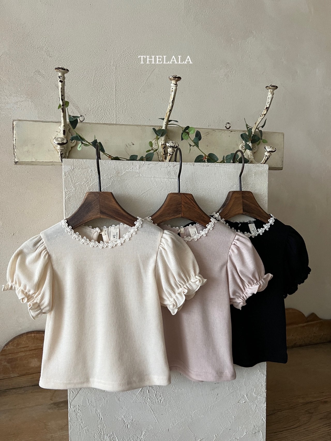 [PRE-ORDER] Lala T-Shirts