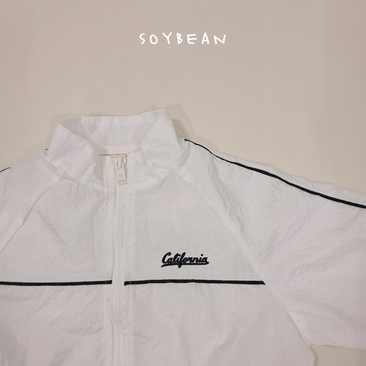 [PRE-ORDER] Piping Windbreaker