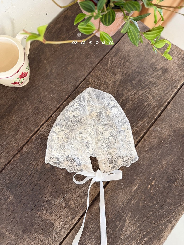 [PRE-ORDER] Lace Bonnet