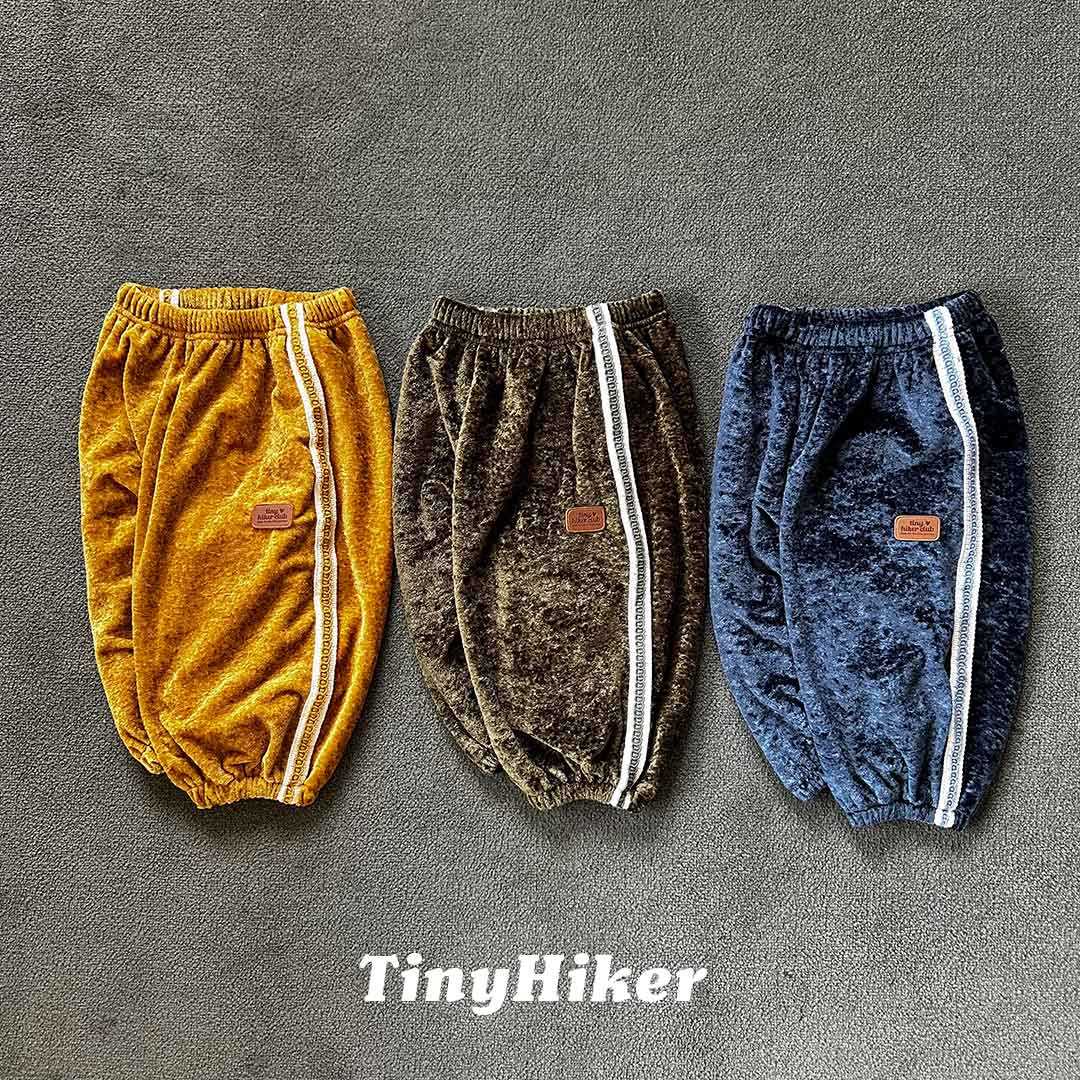 [PRE-ORDER] Silky Tape Jogger