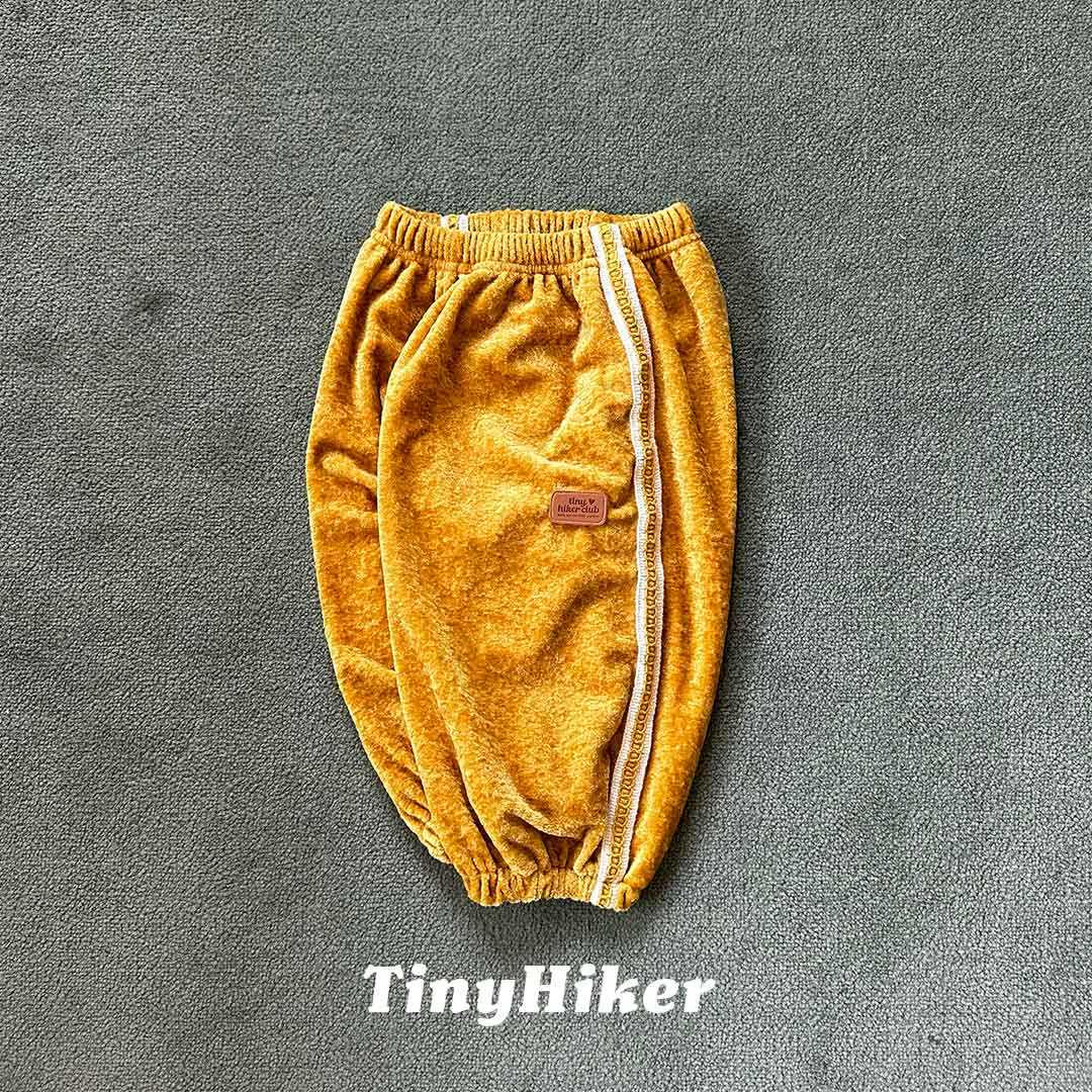 [PRE-ORDER] Silky Tape Jogger