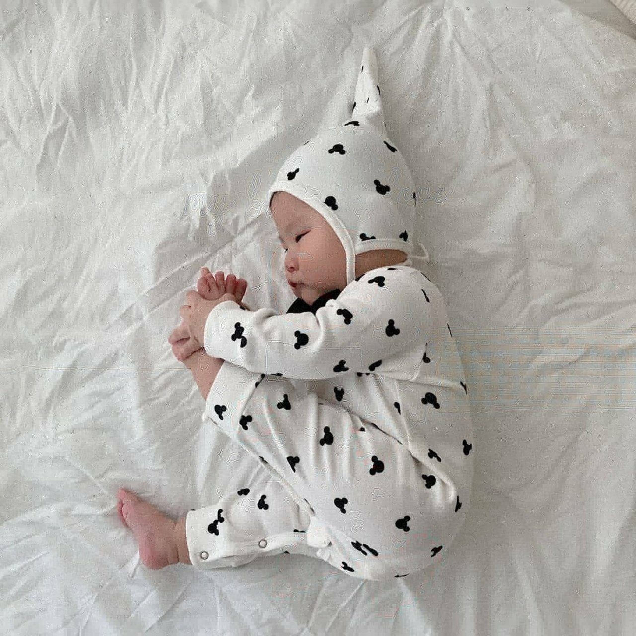 [PRE-ORDER] Bowtie Body Suit + Bonnet Set
