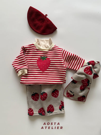 [PRE-ORDER] Strawberry Sweatshirts