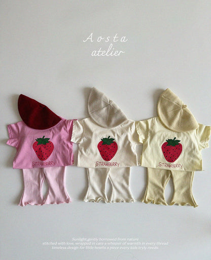 Strawberry T-Shirts [Ivory/L(2-3yr)]