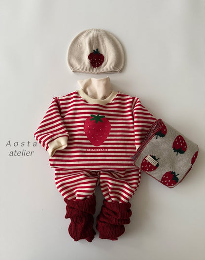 [PRE-ORDER] Strawberry Sweatshirts