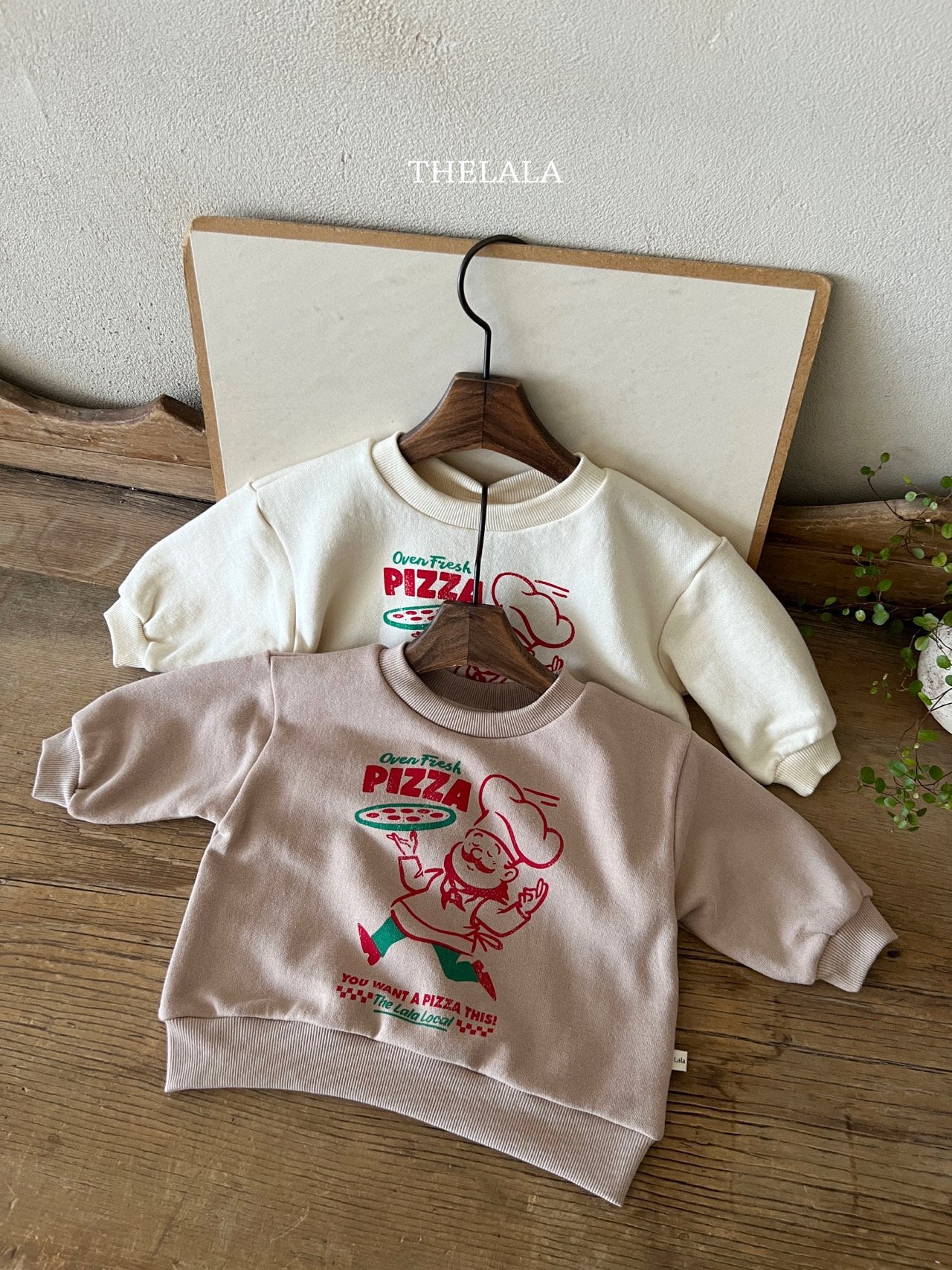 [PRE-ORDER] Pizza Man Sweatshirts (Mom Couple)