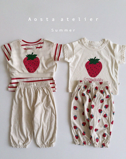 Strawberry T-Shirts [Ivory/L(2-3yr)]