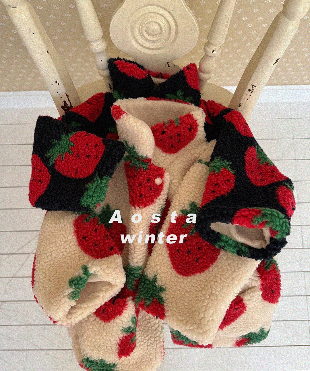 [PRE-ORDER] Strawberry Reversible Jacket