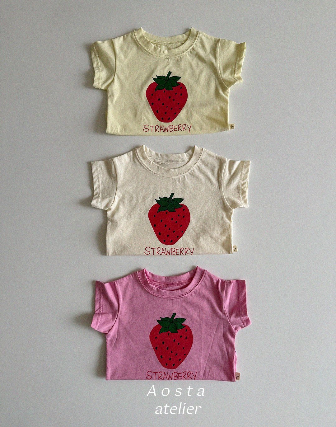 Strawberry T-Shirts [Ivory/L(2-3yr)]