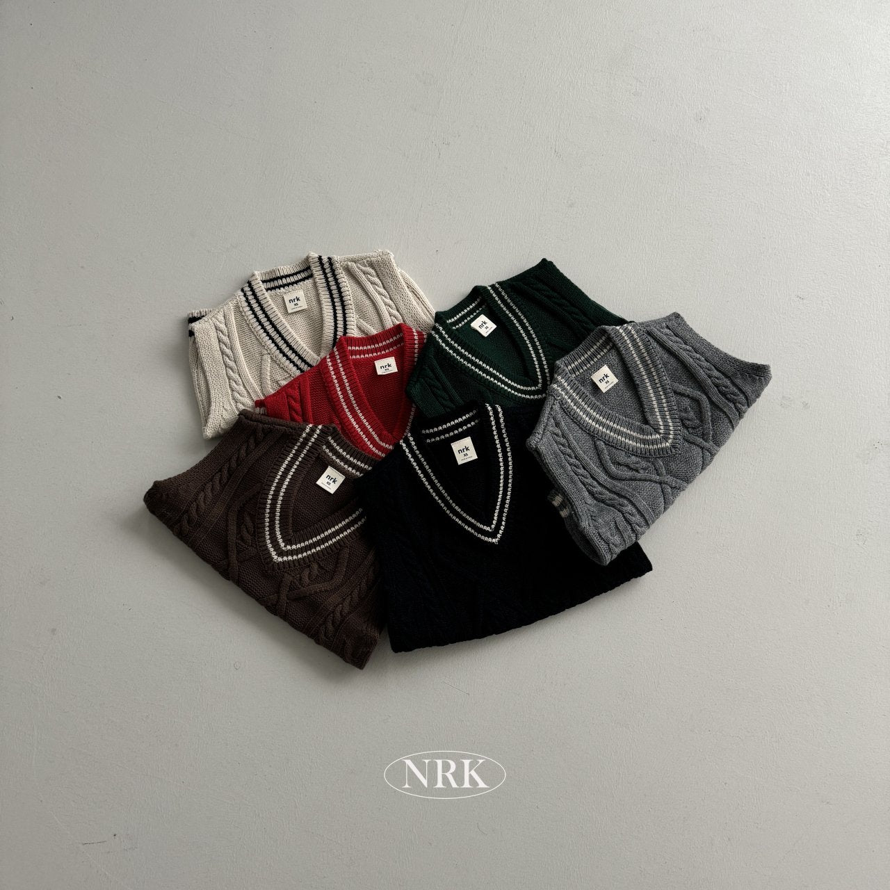 [PRE-ORDER] School Look Vest