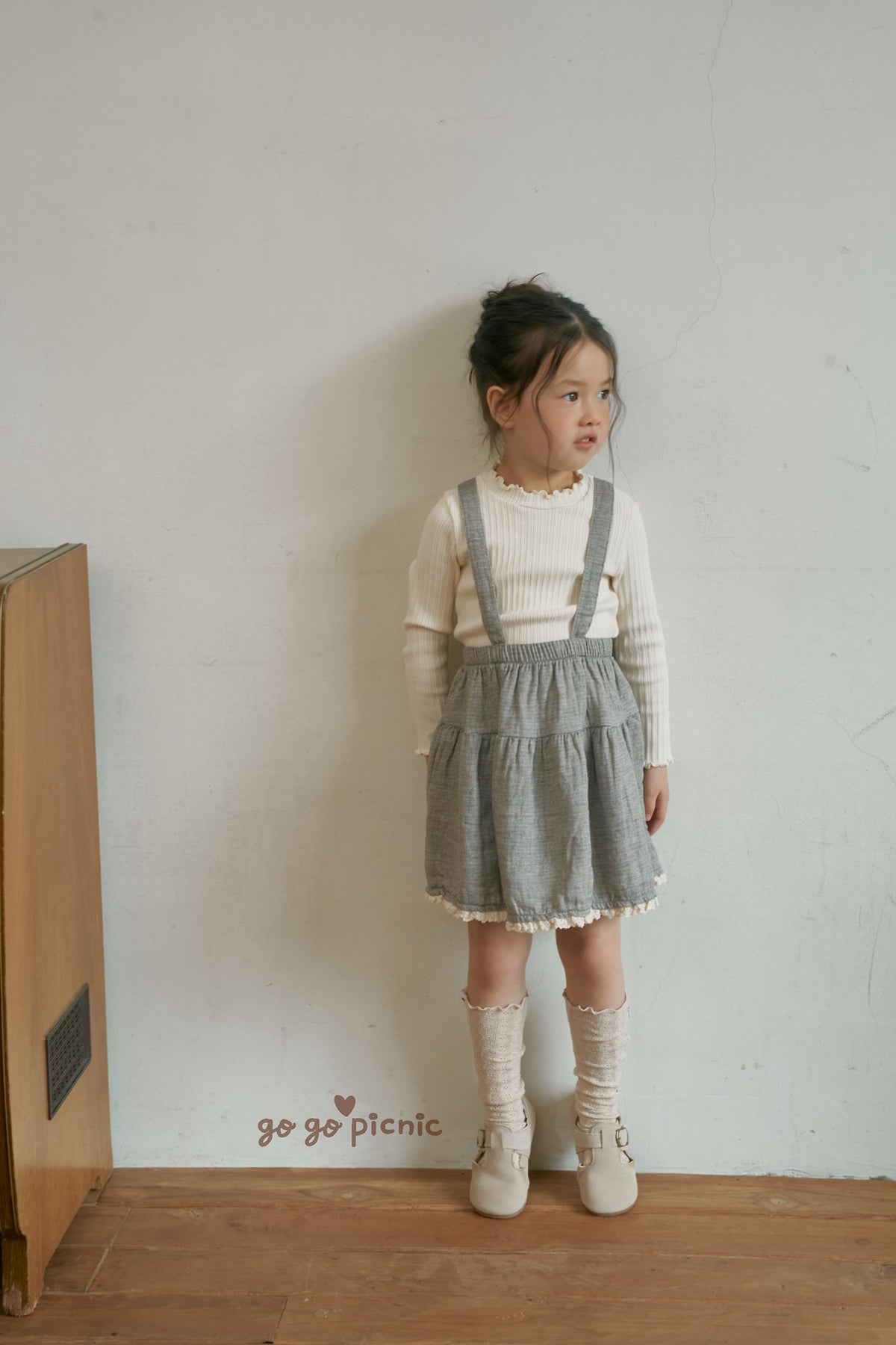 [PRE-ORDER] Anna Knee Socks
