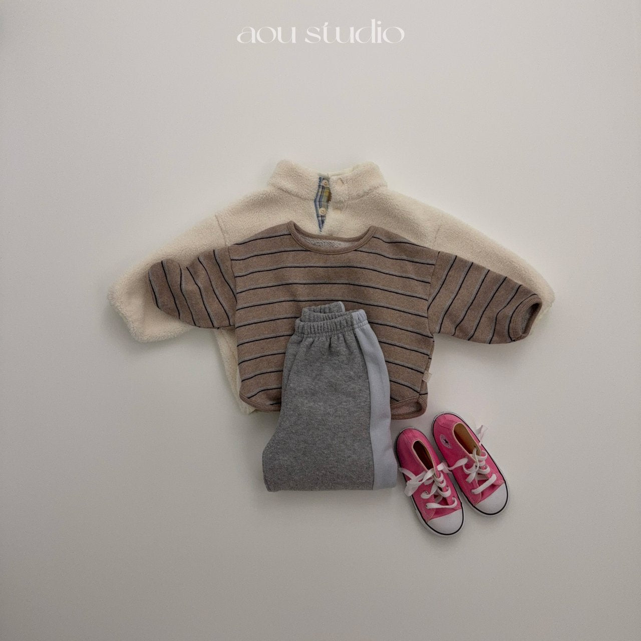 [PRE-ORDER] Latte T-Shirts