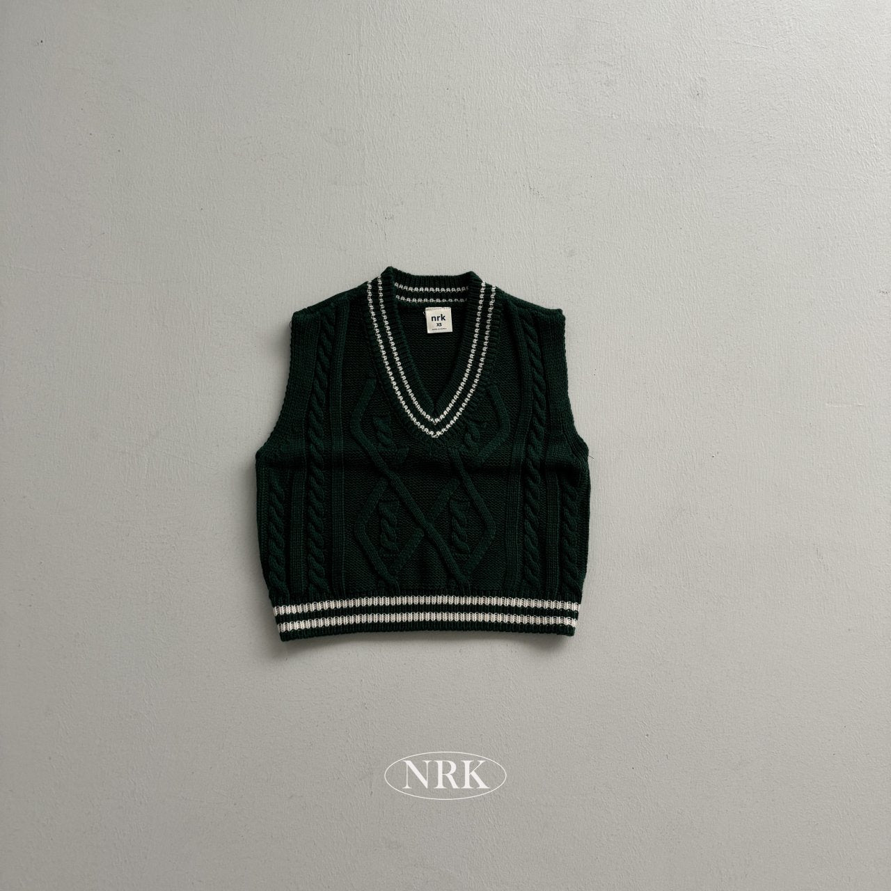 [PRE-ORDER] School Look Vest