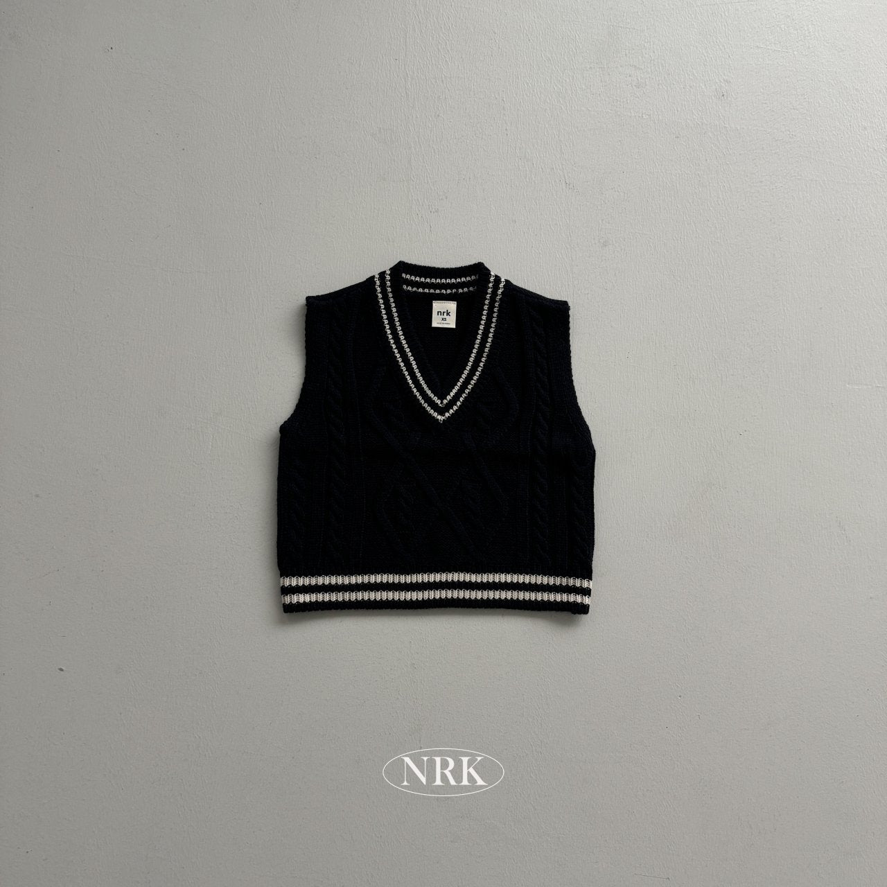 [PRE-ORDER] School Look Vest