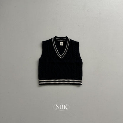 [PRE-ORDER] School Look Vest
