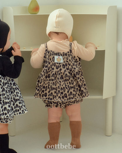 [PRE-ORDER] Leopard Baby Top Bottom Set