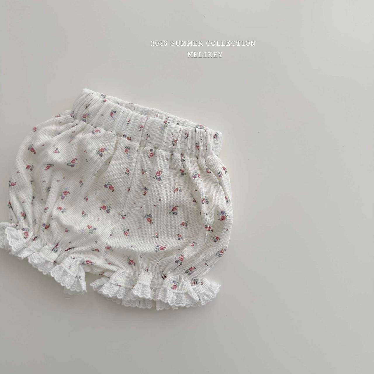 [PRE-ORDER] Bong Bong Floral Pumpkin Pants