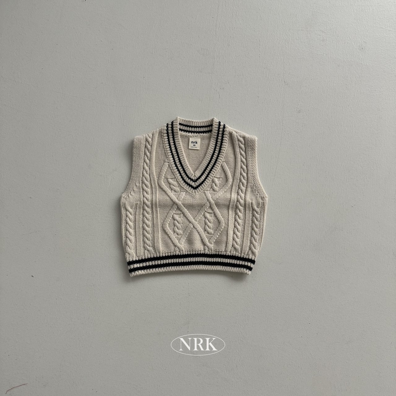 [PRE-ORDER] School Look Vest