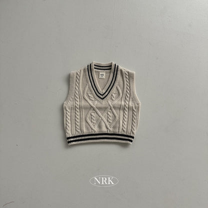 [PRE-ORDER] School Look Vest
